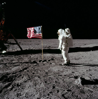 Illustration for article titled One Giant Leap For Mankind: Apollo 11 Moon Landing